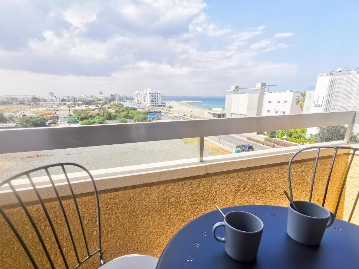 Sea-Esta Seaview Apartment, 200 Meters To The Beach Larnaca Extérieur photo