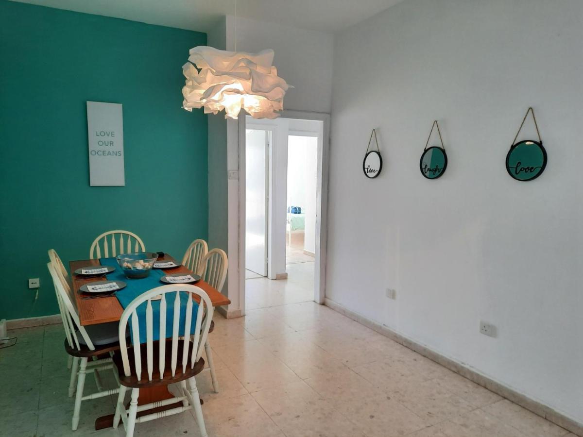 Sea-Esta Seaview Apartment, 200 Meters To The Beach Larnaca Extérieur photo