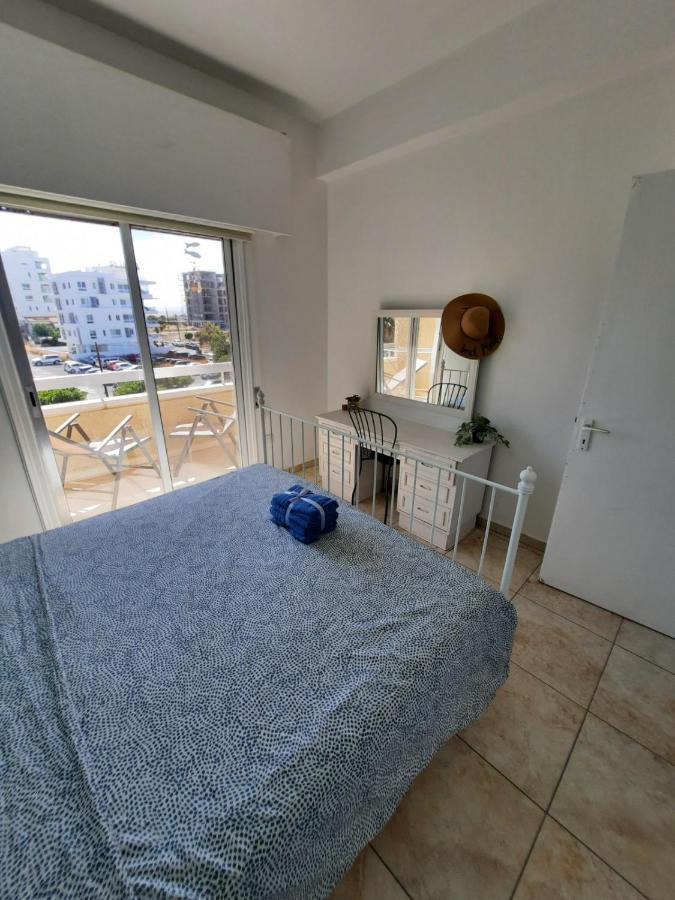 Sea-Esta Seaview Apartment, 200 Meters To The Beach Larnaca Extérieur photo